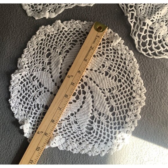 Vintage Handmade Crochet Doilies Set of 3 - Picture 8 of 12